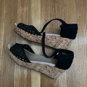 Toms Wedges